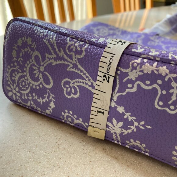 Vera Bradley NWT East West Tote Cotswolds Dahlia Purple Silver Floral VHTF - Picture 14 of 14